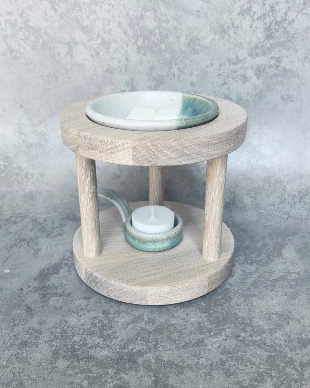 Round Oak Wax Melt Burner