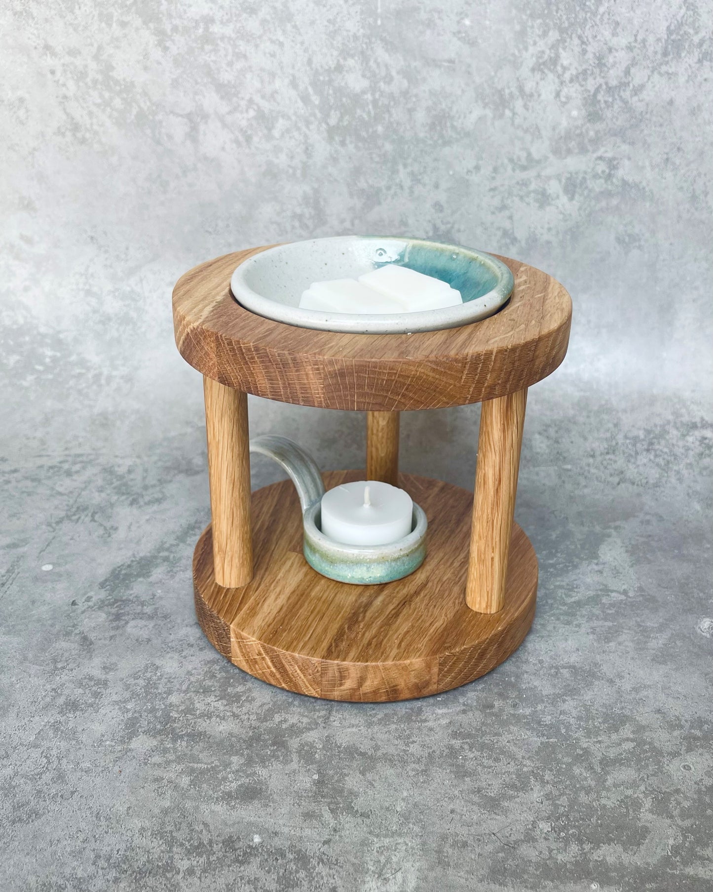 Round Oak Wax Melt Burner